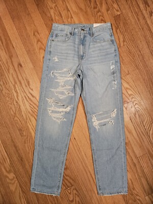 Womens NEW American Eagle High Rise Mom Straight Jeans Destroy Light Denim  6 L
