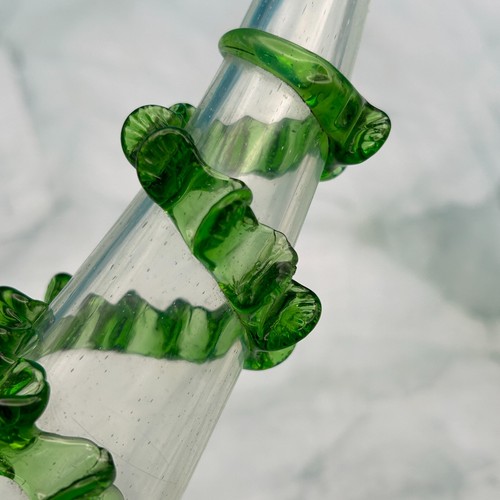 Pair of Victorian Opalescent Glass Epergne Flute with Green Ruffle Decoration - Picture 6 of 13
