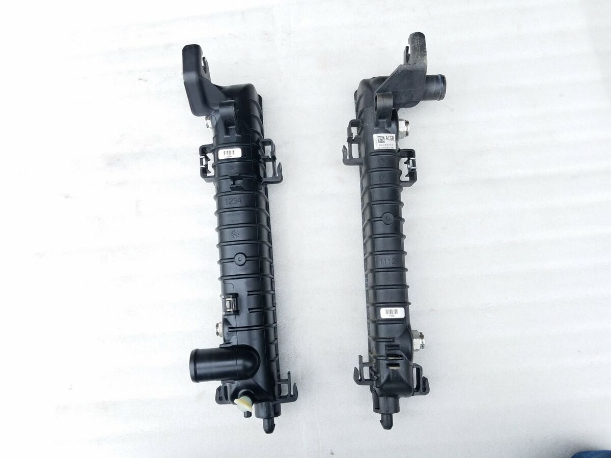 2014-2018 Chevy Silverado GMC Sierra 1500 Radiator Side 2014-2018 Chevy Silverado GMC Sierra 1500 Radiator Side
