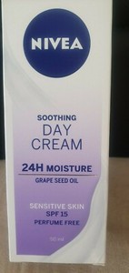 nivea soothing day cream