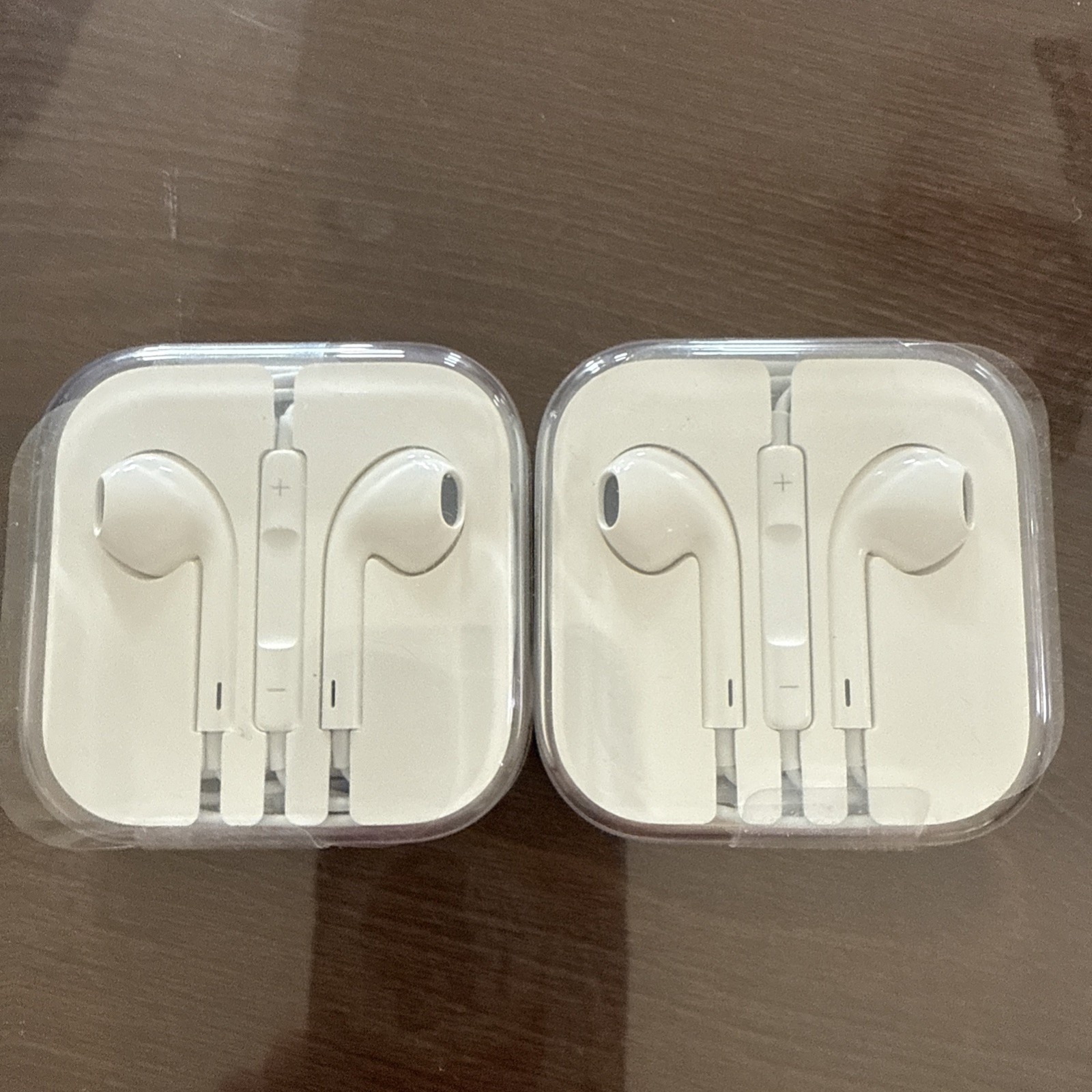 Apple EarPods In Ear Canal Headset - White (MNHF2AM/A)