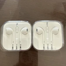 Apple EarPods In Ear Canal Headset - White (MNHF2AM/A)