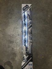 Star Wars Disney Hasbro ELECTRONIC MANDALORIAN DARKSABER Jedi