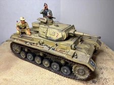 King & Country, WW2 Afrika Korps PZ III-J Med Tank, AK050 + Rider Figure READ!!