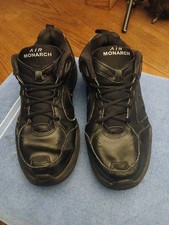 Nike Mens Air Monarch Size 13w