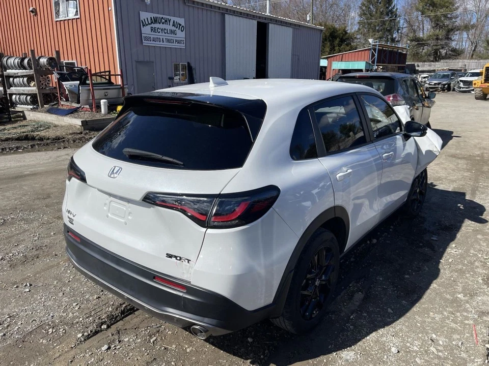 Silenciador Honda HR-V 2023-2024 2,0 L AT FWD 22 K -SPORT- 65657 Foto 2 de 4