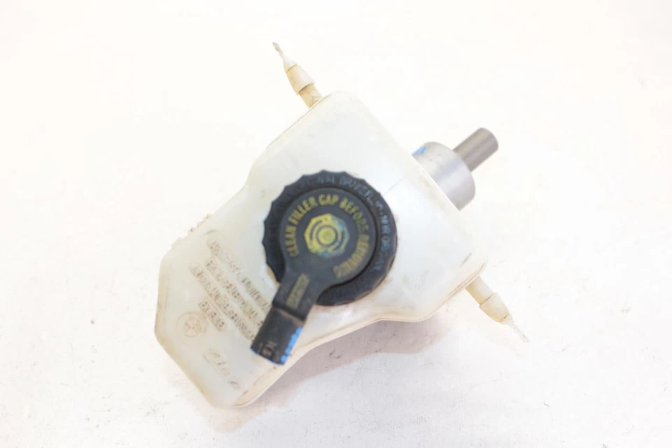 08-13 Cilindro maestro de freno BMW M3 4,0 L 0335088654 Foto 2 de 4