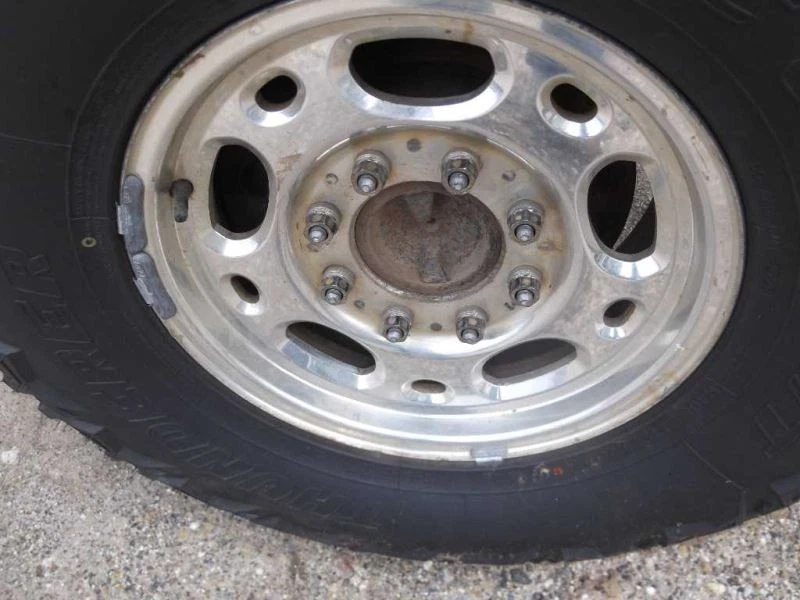 Eje trasero estilo clásico doble cabina 8 tacos para camioneta Sierra 1500 01-07 618553 Foto 2 de 4