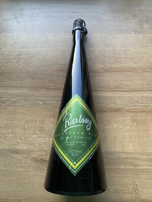 Biete eine Flasche Deutscher Sekt Riesling Extra Trocken 11,5%, 0,75 L.