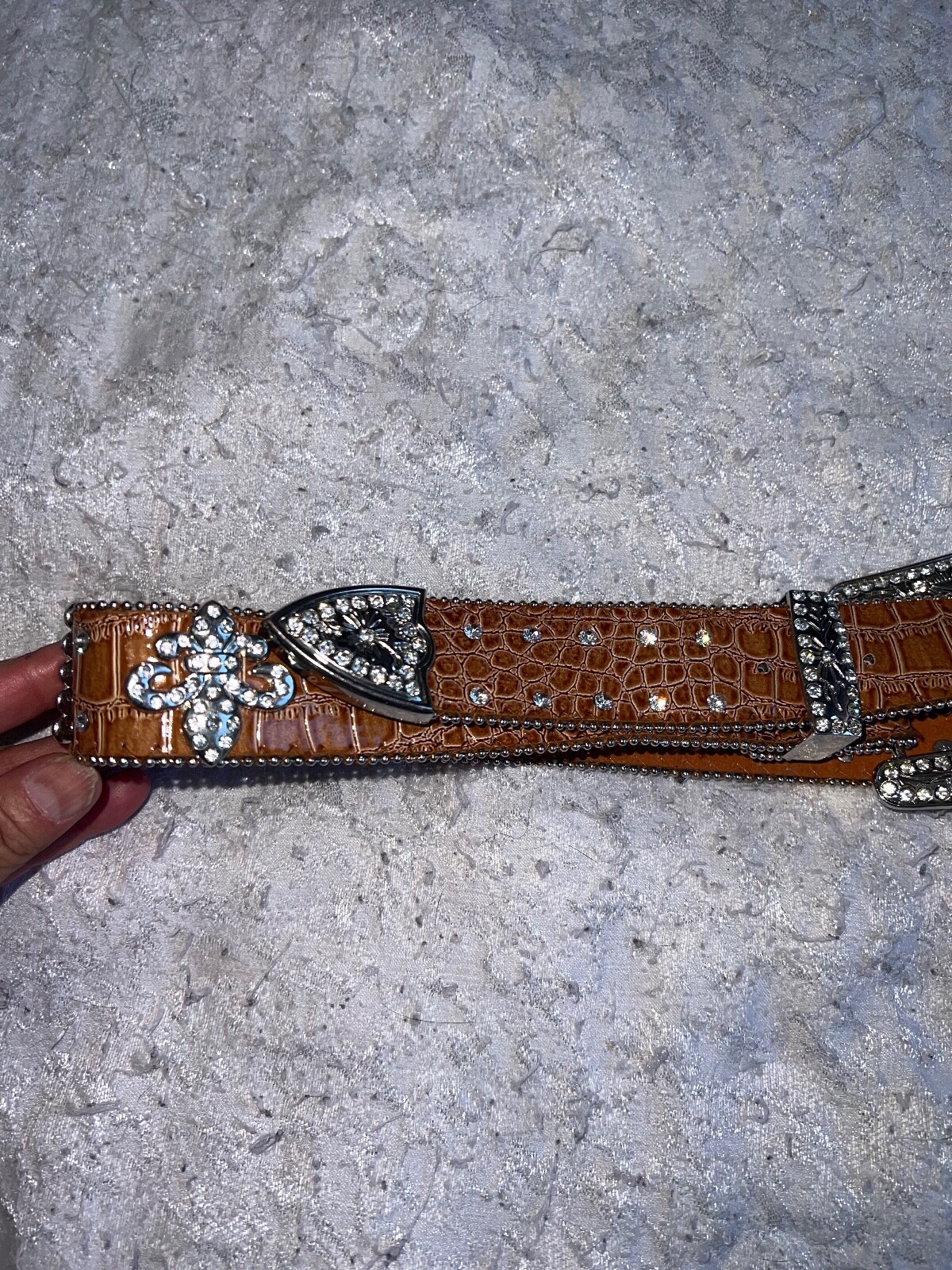 Picture 4 of 8