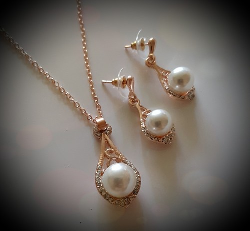 Pearl Necklace Pendant \u0026 Earrings Set 