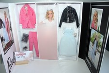 Mattel “BARBIE STYLE DOLL SIGNATURE GIFT SET” GTJ82 #1 NRFB