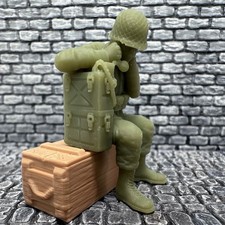 World War 2 American RTO Sitting Radio 3D Toy Soldier Military 1/32 WW2 Figure