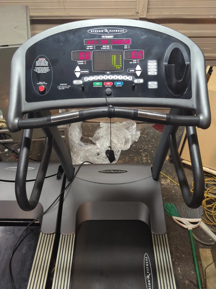Vision Fitness T9700 HRT Treadmill Good Condition With Parts Unit - Image 4 of 4
