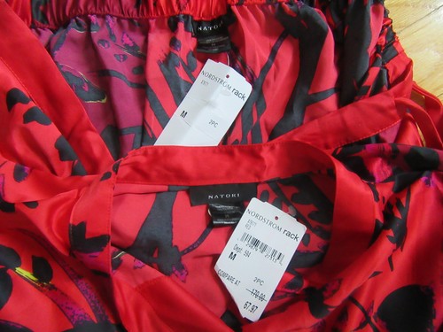Juego de Pijama NATORI ROJO ESTAMPADO Multi Oriental Talla Mediana - Imagen 7 de 8