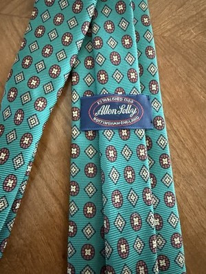 Vintage Allen Lolly 100% Silk Neck Tie Blue W/W/Pink & Teal Medallions 3 3/8 