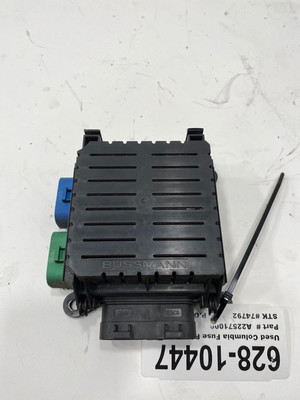 2003 Freightliner Columbia Fuse Panel A2257157000 (628-10447)