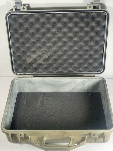 Pelican 1500 Hard Protector Case - Picture 5 of 9