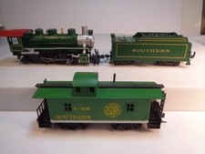 HO Scale Bachmann Prairie 2-6-2 Southern Steam Engine with Model Power Caboose
