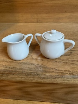 Fox Run Japan Fine Porcelain Small Sugar And Creamer Set 2  Tall, Excellent Cond