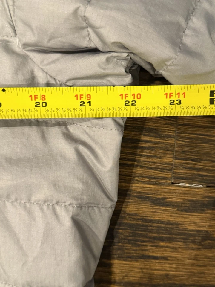 Jaqueta Patagonia masculina com capuz acolchoada zíper completo cinza tamanho médio M STY84701 - Imagem 4 de 4