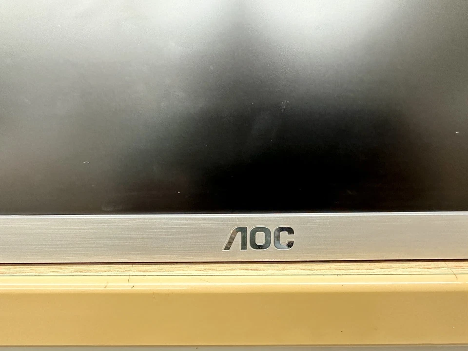 AOS IPS LCD MONITOR - Image 3 of 4