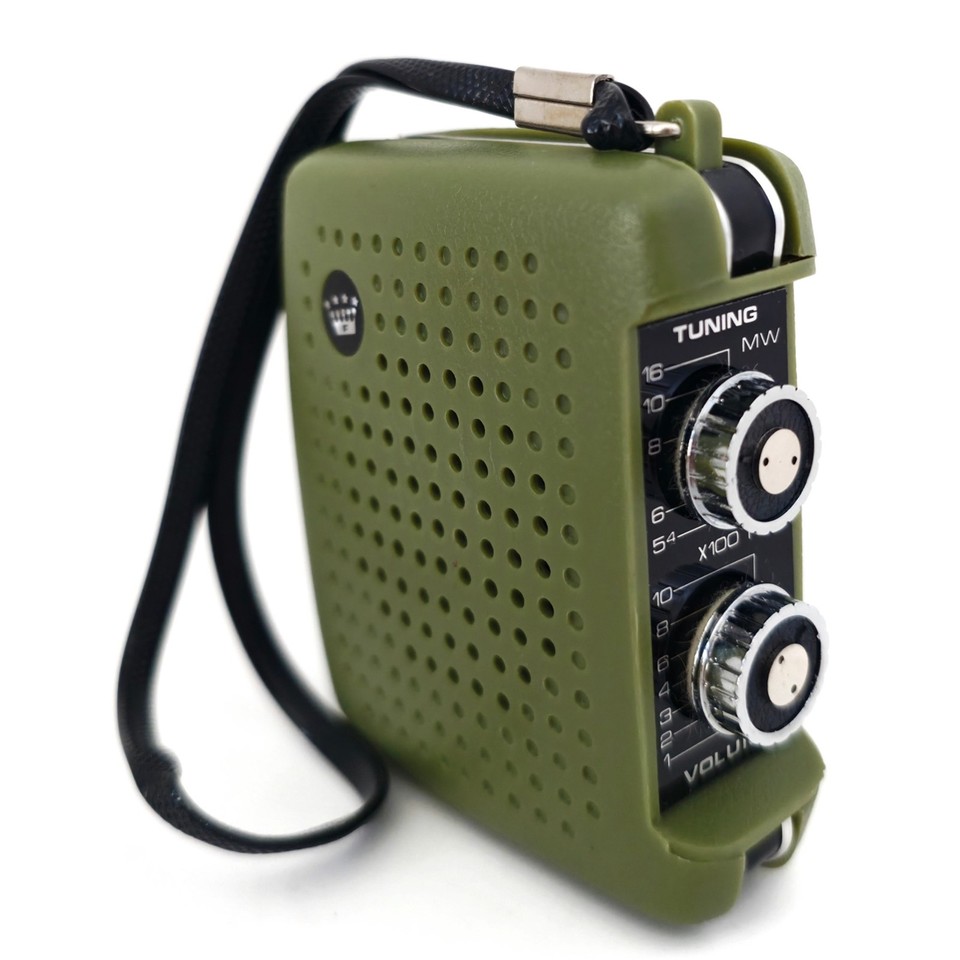 VINTAGE *NEW* 1970's Four Star FS-7 Green Solid State AM Transistor Radio