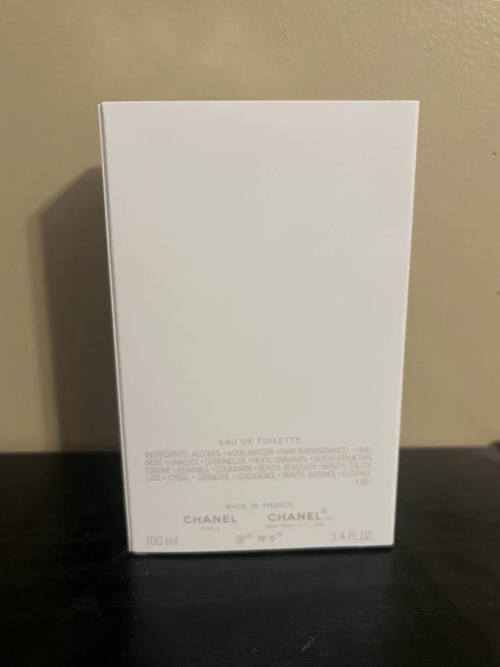 Chanel Nº 5 L'eau Red Edition Mujer Eau de Toilette - 3.4oz Foto 2 de 4