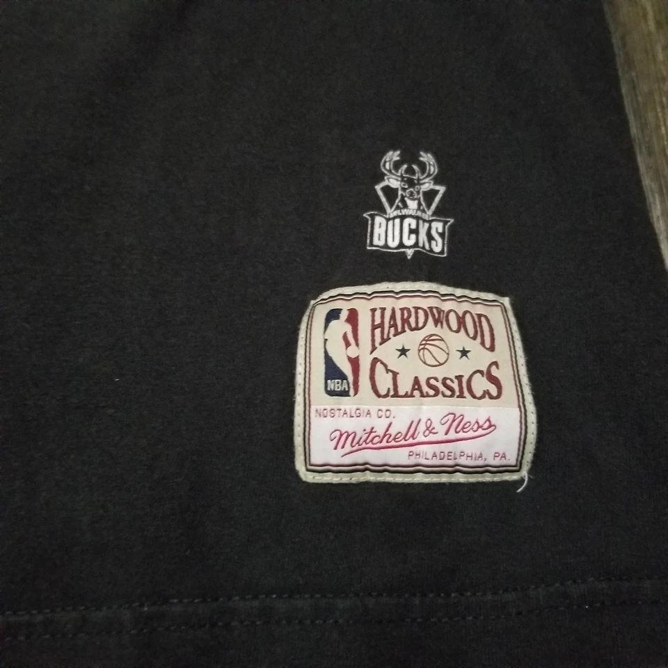 Milwaukee Bucks NBA Mitchell & Ness Ray Allen Camisa Negra Draft Para Hombres Mediana Foto 3 de 4