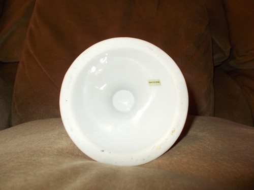 PITCHER, RARE SHAPE-BLUE AND WHITE W/FLORAL PATTERN ON A PEDESTAL CERAMIC VTG. - Picture 7 of 7