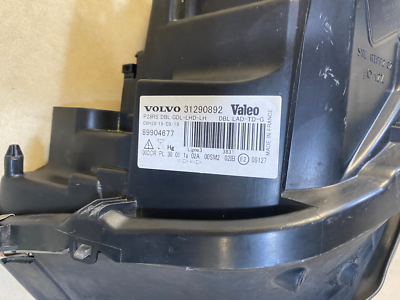 Volvo XC90 GENUINE Xenon Dynamic Headlight Lamp Right & Left SET