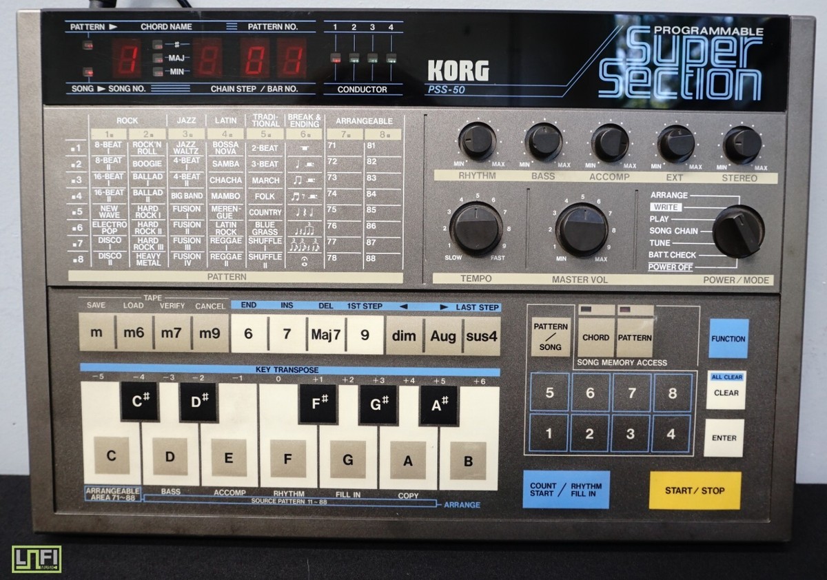 【美品】希少 KORG ポータブルシンセサイザー ドラムマシン PSS-50 KORG PSS-50 Super Section 80's Programmable Portable