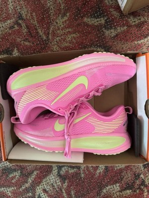 Nike Vomero 18 Running Shoes Pink Barely Volt Foam HQ2157 601 Size 5Y /Women 6.5