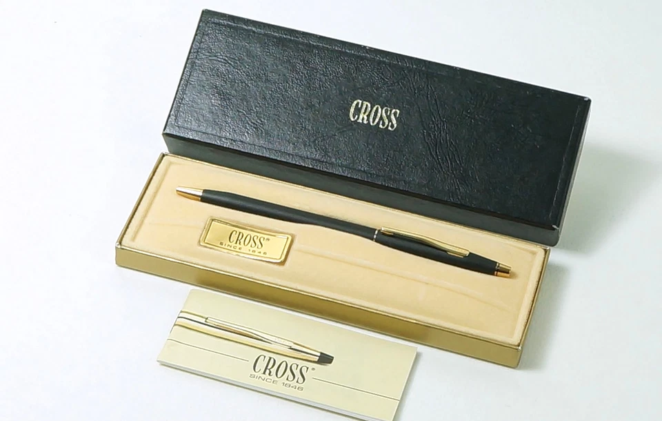 Schlanker Cross Century Classic Dreh-Kugelschreiber, mattschwarz in OVP.   (B13)