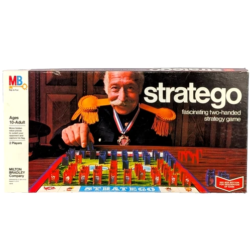 Vintage 1977 Stratego Board Game Milton Bradley 100% COMPLETE Gift