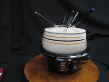 Regal Electric Fondue Pot Set vintage