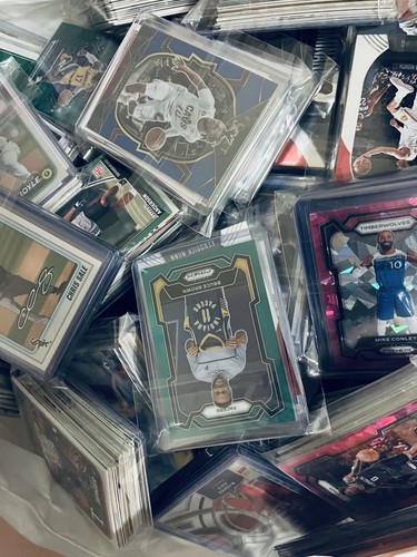 HUGE 800+ SPORTS CARD LOT - LEBRON, SSP, LAWRENCE, DOMINGUEZ, HOF, ๐ฅ๐ฅ (#14) - Picture 2 of 14