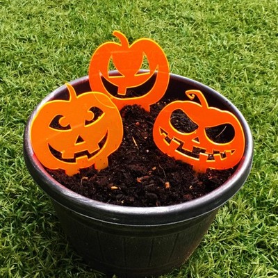 Halloween Gartendeko 3er Set ''Spooky Pumpkins'' leuchtende Deko Pfahl