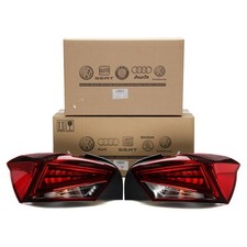 2x ORIGINAL SEAT Dunkel Rot LED Rückleuchte Schlussleuchte IBIZA V PR-8SK