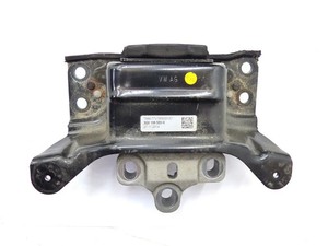 VW Passat 3G B8 2,0TSi CJX R-Line Getriebehalter Getriebelager links 3Q0199555H