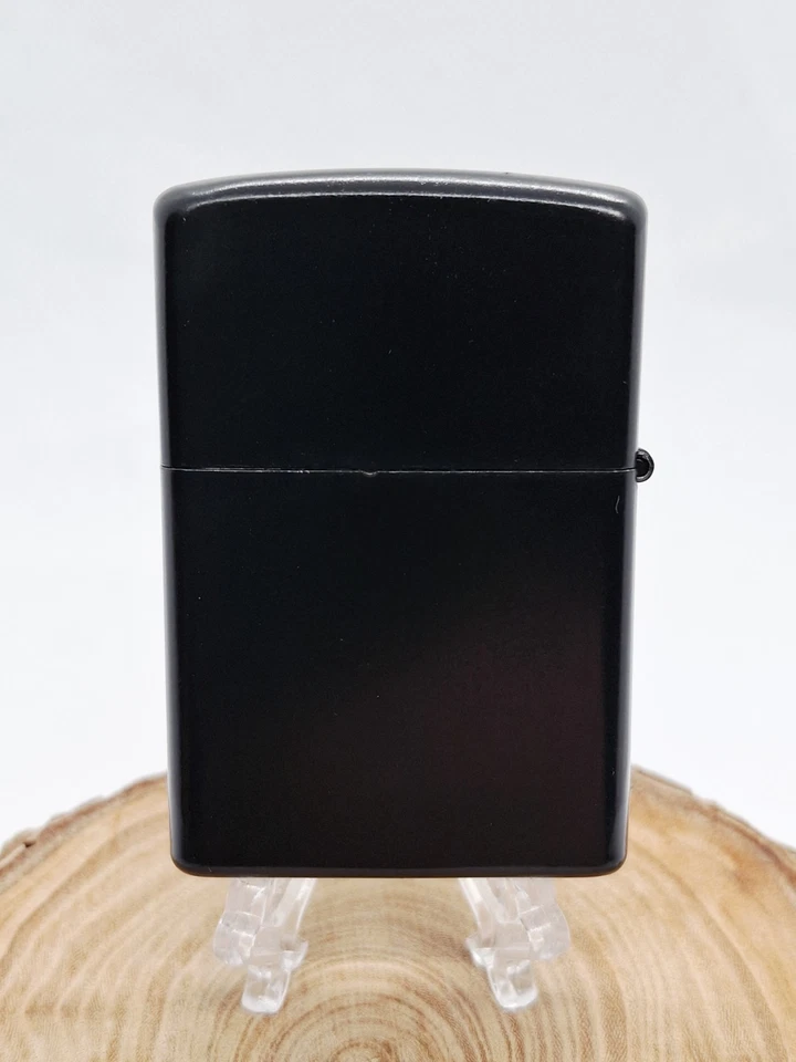 New Skull & Bones Danger Pocket Cigarette Lighter Petrol & Flint Working Order - Image 4 of 4