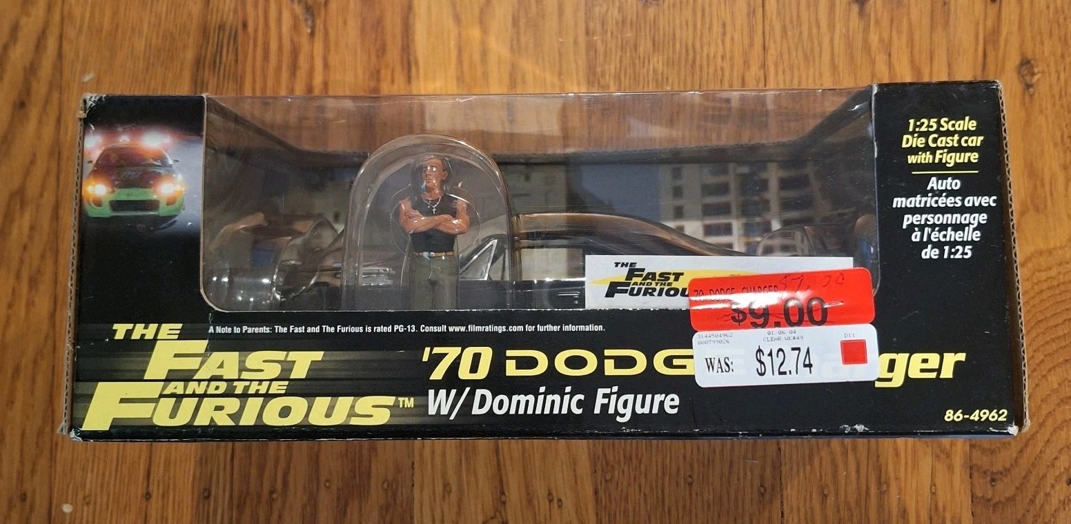 Revell 1/24 The Fast And The Furious 70 Dodge Charger W/ Dominic Figure