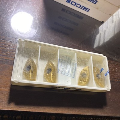 NOS SECO 218.20-200EL-GOODRICH F40M (Lot of 4 inserts) (I47)