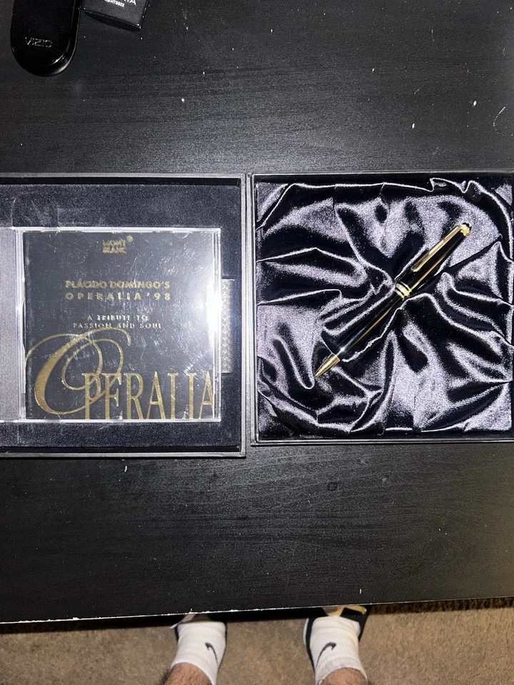 Bolígrafo Montblanc Meisterstück 75 aniversario edición especial en caja con CD Foto 3 de 4