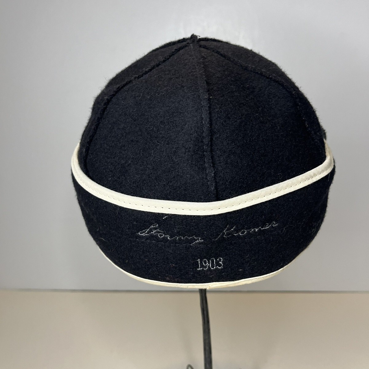 Stormy Kromer Women\'s Petal Pusher Cap Black Wool Flower‎ Accent Hat Size 7 51200-348-min__52932.  main image 2