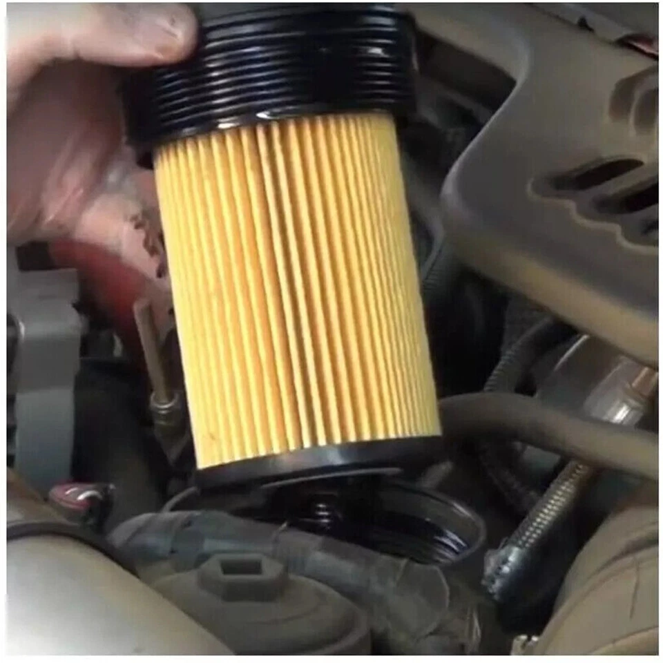 FD-4616 FL-2016 Kit filtro de aceite y combustible para Ford F250 F350 Super Duty 2003-07 6,0 L Foto 4 de 4