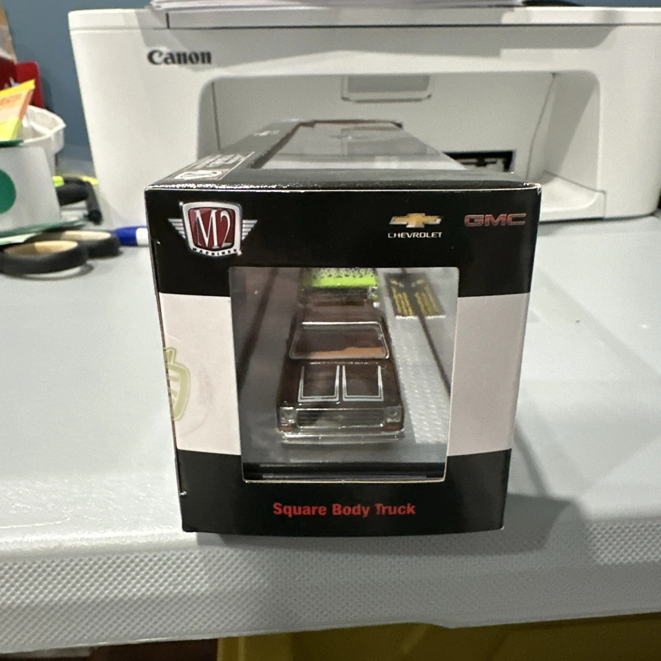 Camión de carrocería cuadrada M2 Machines Chevrolet GMC Walmart exclusivo paquete de 3 S38 Foto 4 de 4