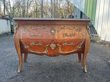 Belle Commode Style Louis XV – 2 Tiroirs Bombés – Bois Marqueterie et Bronzes Do