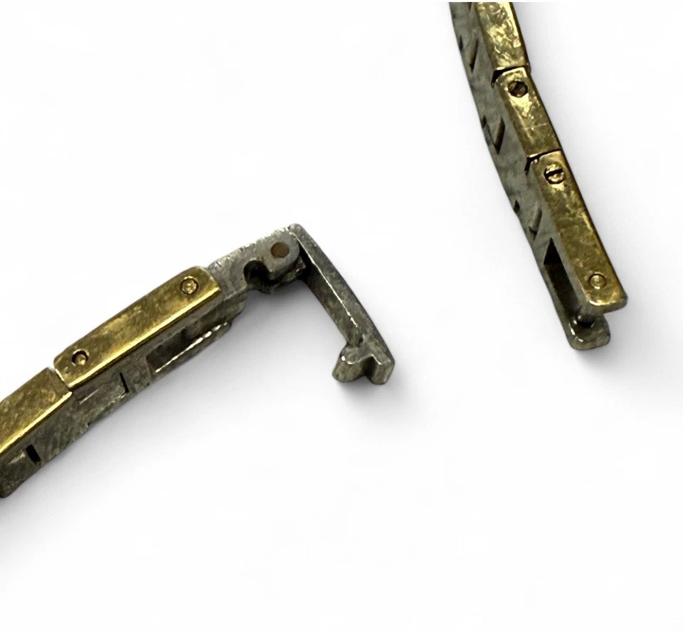 Elegant Nine West 9W/1045 Women's Silver Tone Quartz Watch Blue Dial - Image 3 of 4