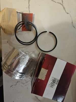#ad Briggs And Stratton Piston Kit 792361 Old Number 299085 $129.99
